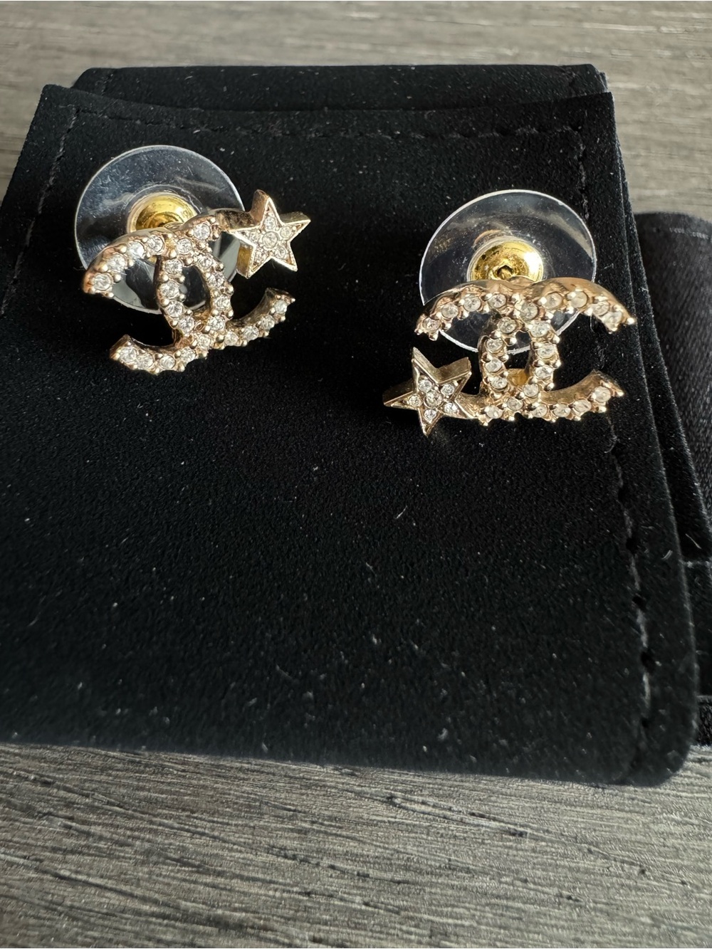 Chanel COCO Mark Star earrings
